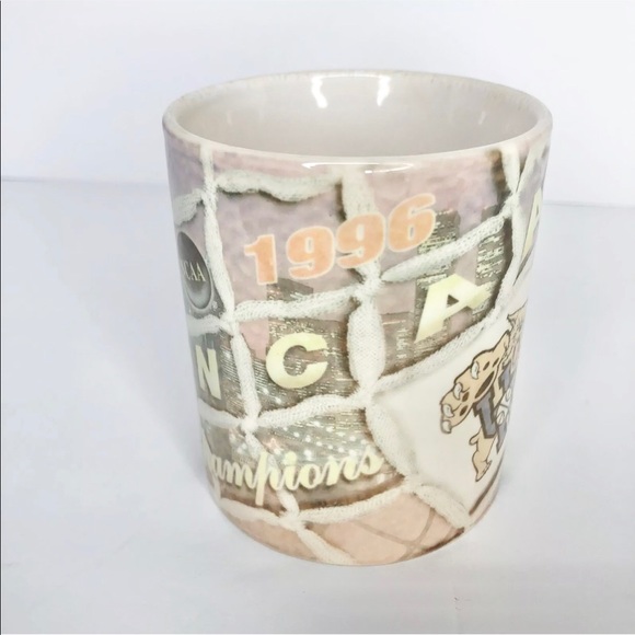 NCAA KY Wildcats 96’ Final 4 Champion mug VINTAGE - Picture 5 of 6